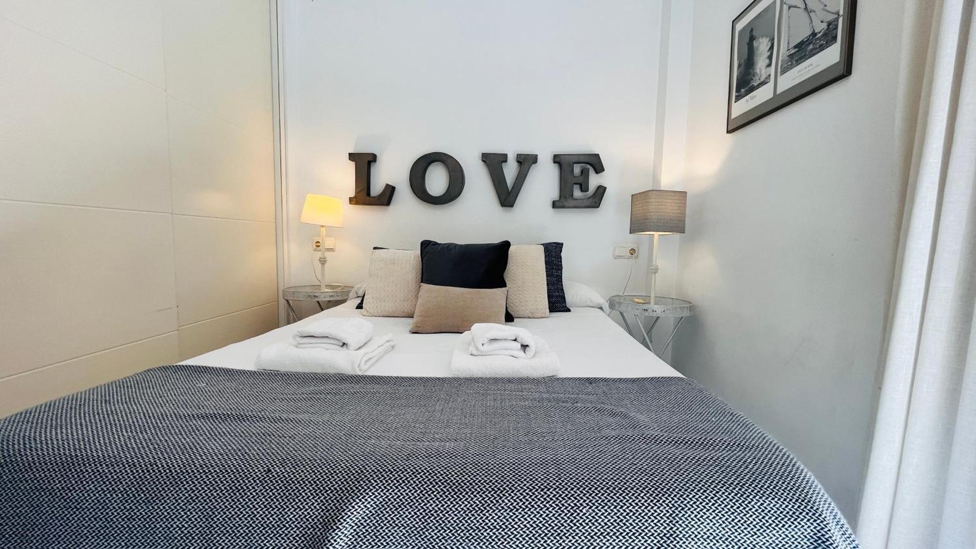 Homely Malaga Atarazanas Ngoại thất bức ảnh